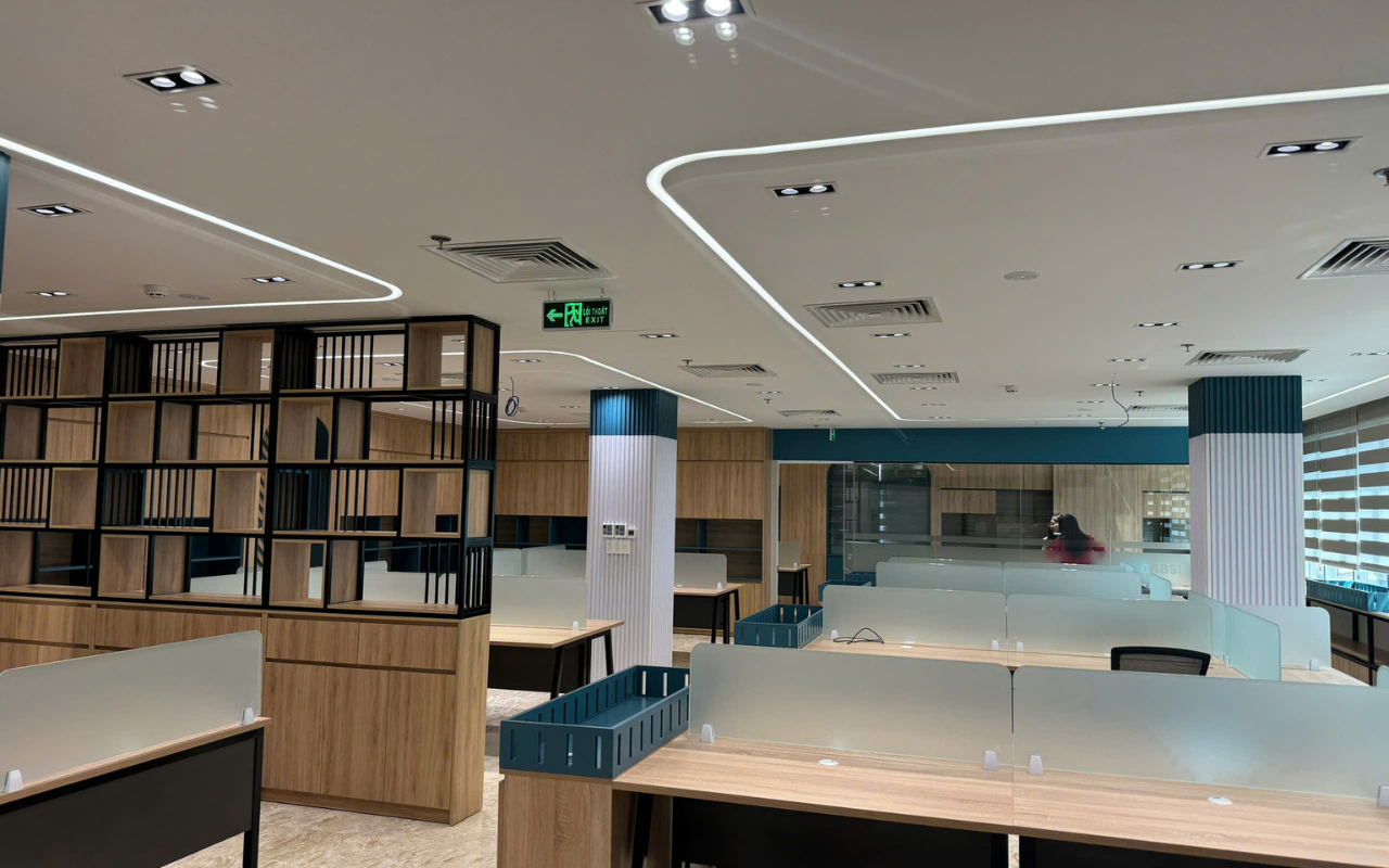 Thi công nội thất văn phòng hiện đại tại Quận 7